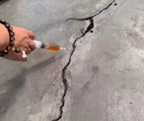 喀喇沁混凝土裂缝修补技术详解​